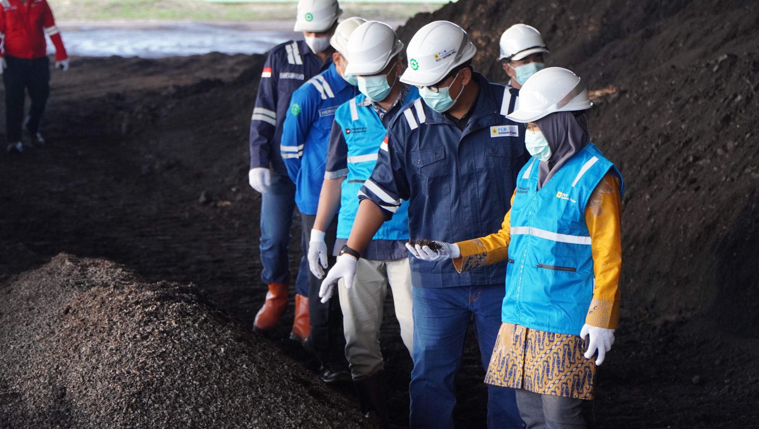 Sintang Environmental Agency Visits Sintang Coal-Fired Power Plant: Ramadan Engagement and Energy Stock Assessment